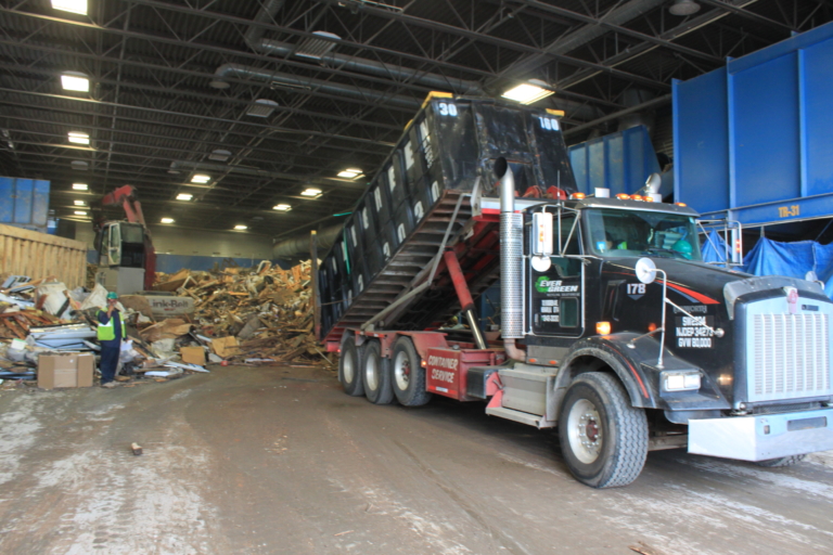 Truck / Vehicle Evergreen Recycling Solutions, LLC. Waste and