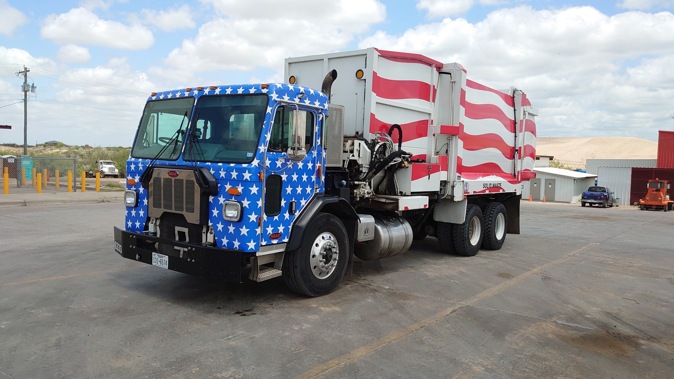 Truck / Vehicle City Of Laredo Solid Waste Services Waste and